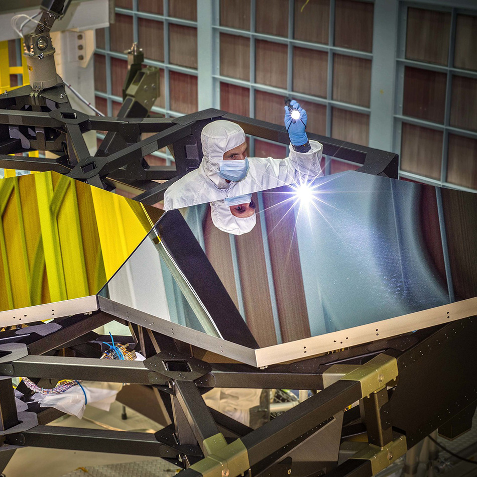 Laser Photonics for Space Applications